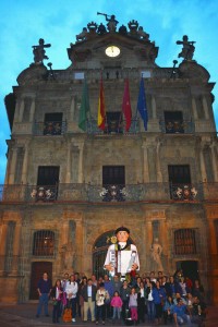 Akordeolari en la Plaza del Ayuntamiento